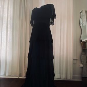 SOLD. Vintage 70s Miss Elliett’s Micro Pleat and Lace Party Dress